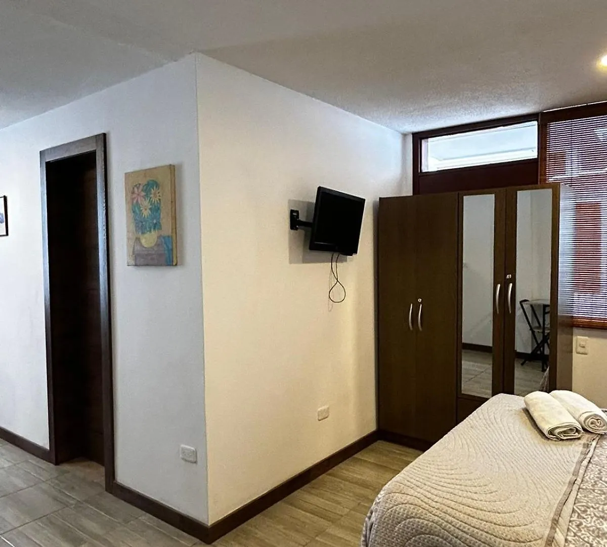 Апартаменты Mamitas House! Mini Suit Privada Junto Al Metro De Кито Эквадор