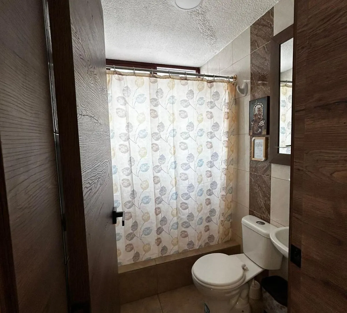 Mamitas House! Mini Suit Privada Junto Al Metro De Кито 0*,