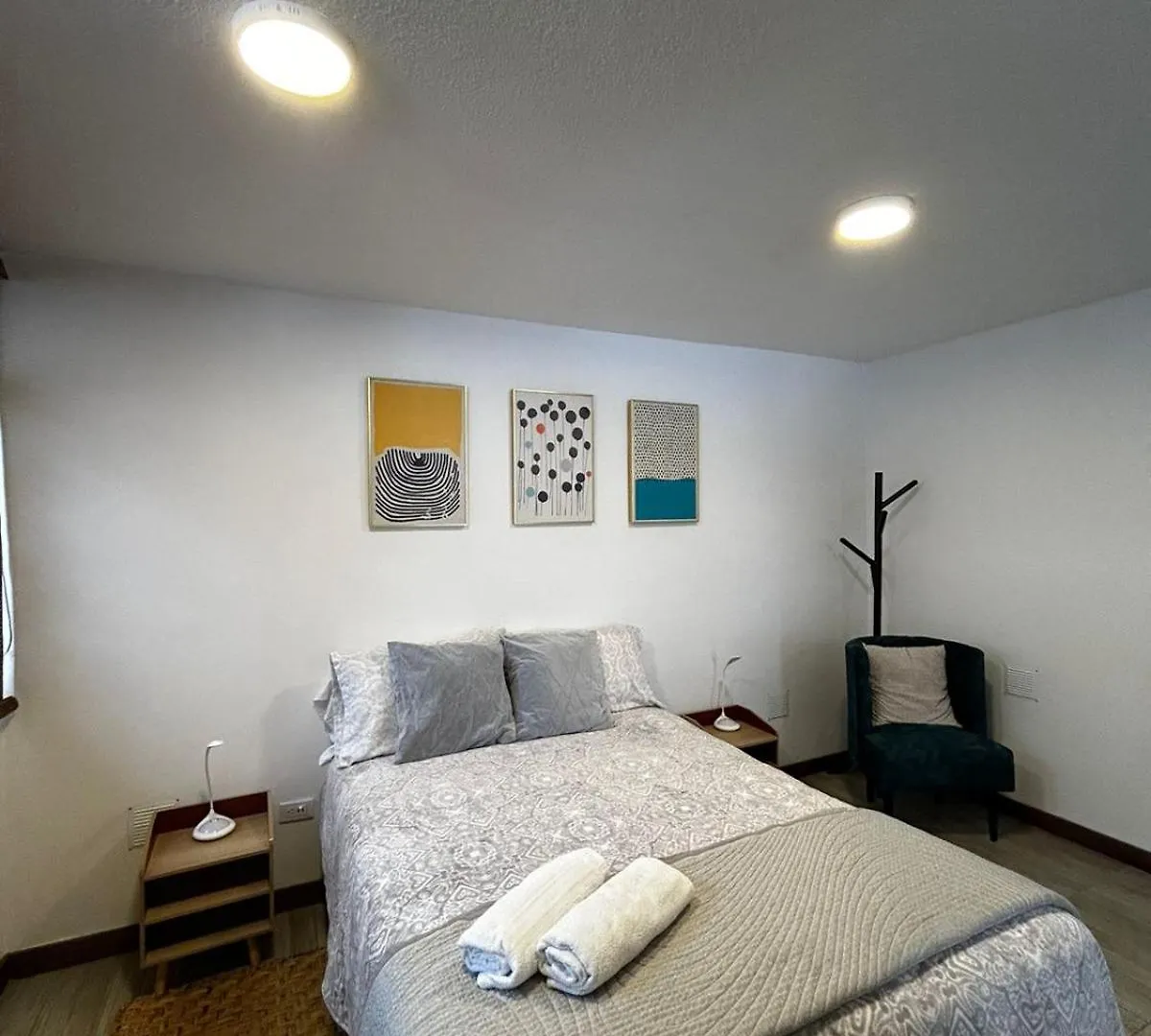 Mamitas House! Mini Suit Privada Junto Al Metro De Кито Апартаменты