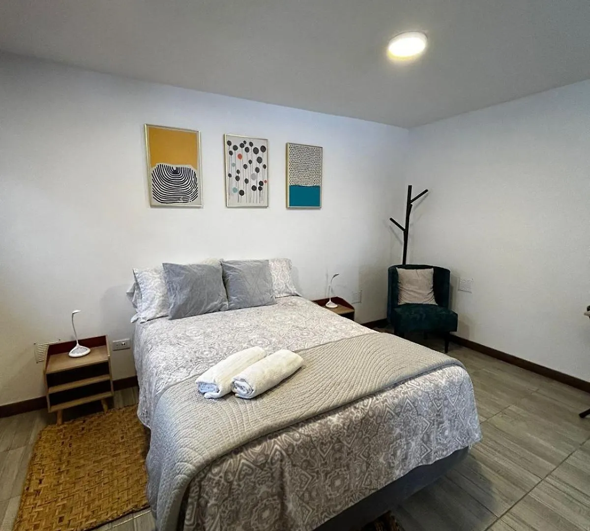 Mamitas House! Mini Suit Privada Junto Al Metro De Кито 0*,