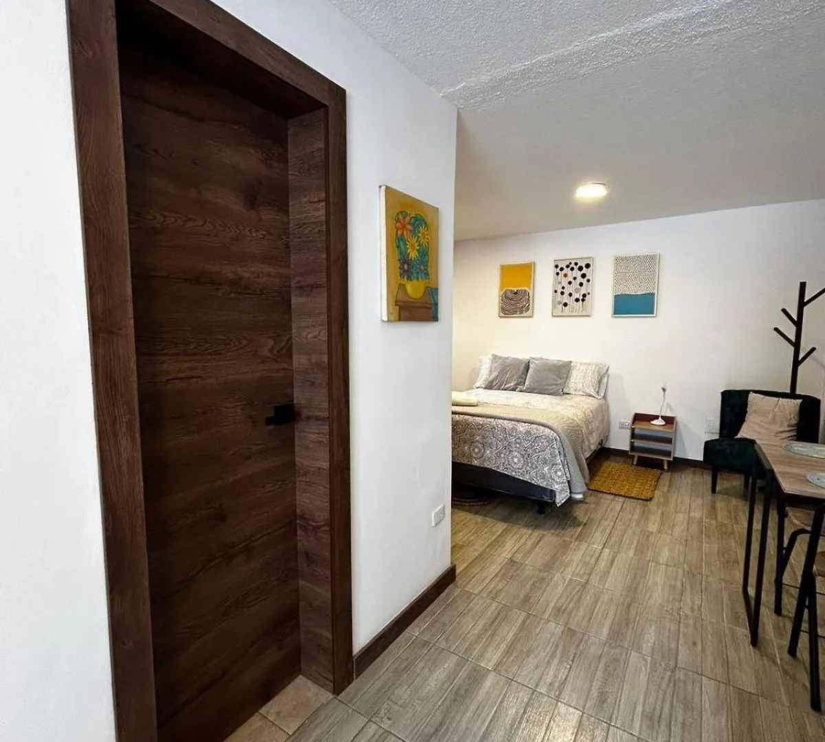 Апартаменты Mamitas House! Mini Suit Privada Junto Al Metro De Кито