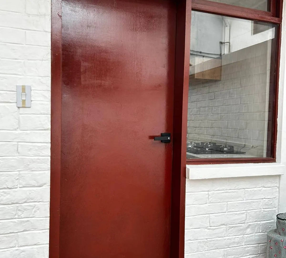 Mamitas House! Mini Suit Privada Junto Al Metro De Кито Апартаменты