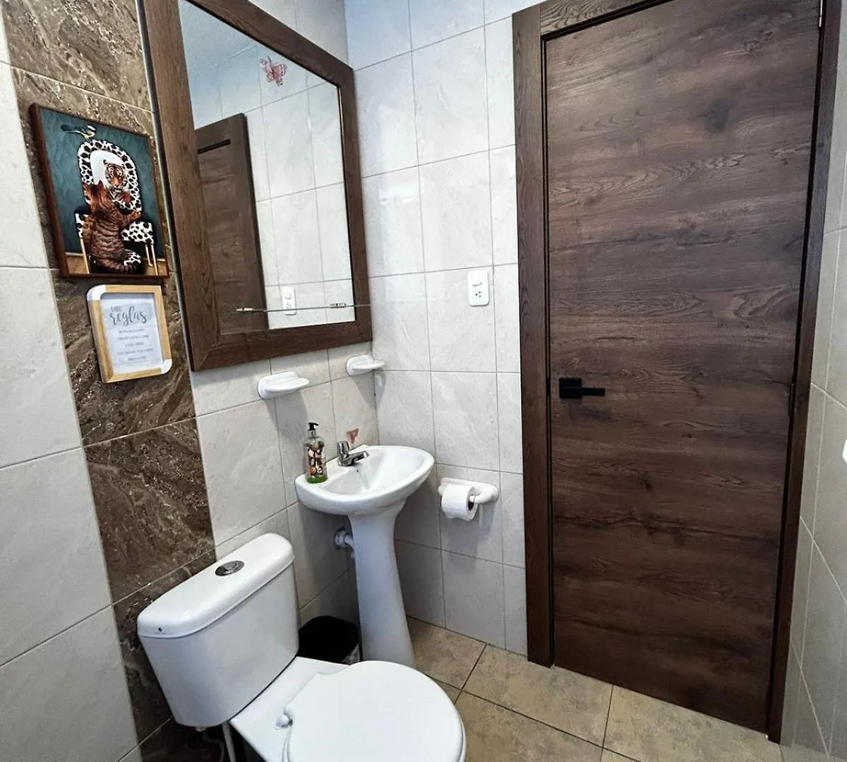 Апартаменты Mamitas House! Mini Suit Privada Junto Al Metro De Кито Эквадор